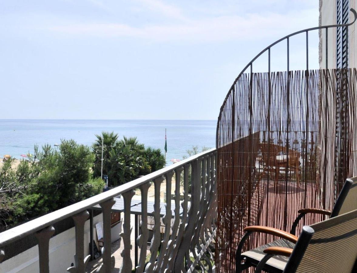 Hotel Kalima Caldes D'Estrach Zewnętrze zdjęcie
